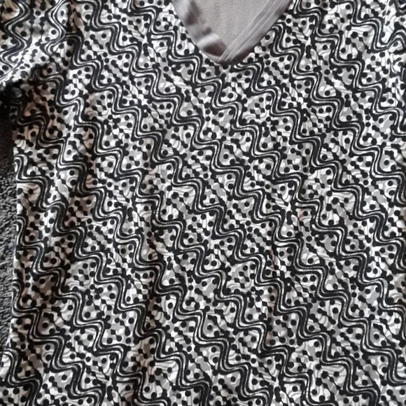 Shirt - Picture 3 of 3